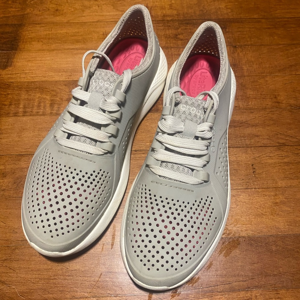 Crocs tennis shoes Women 9